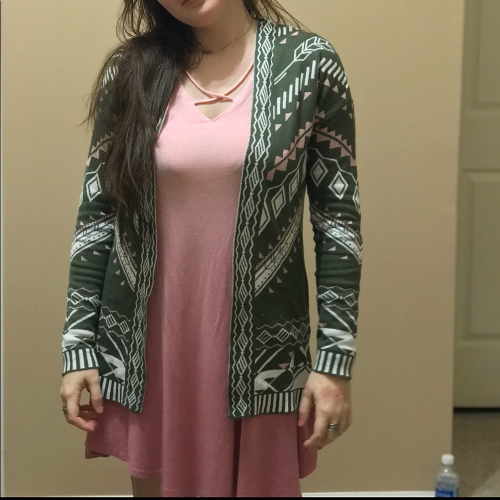 Dress - Picture 3 of 5